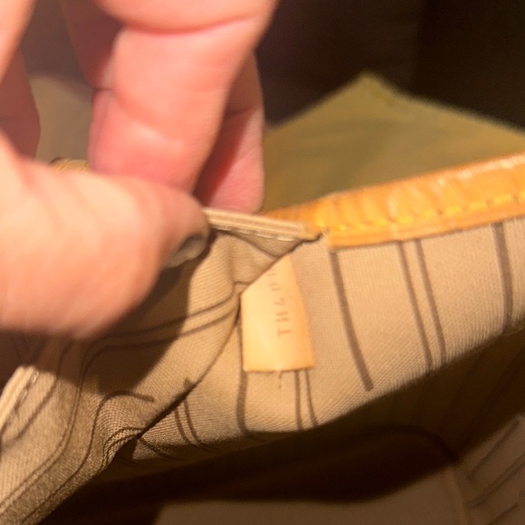 Louis Vuitton Brown Neverfull Tote Bag Iconic Monogram - Picture 16 of 16